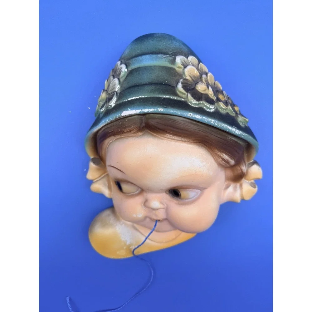 Vintage 1930s-40s Dutch Girl Chalkware String Holder Floral Bonnet Wall Decor